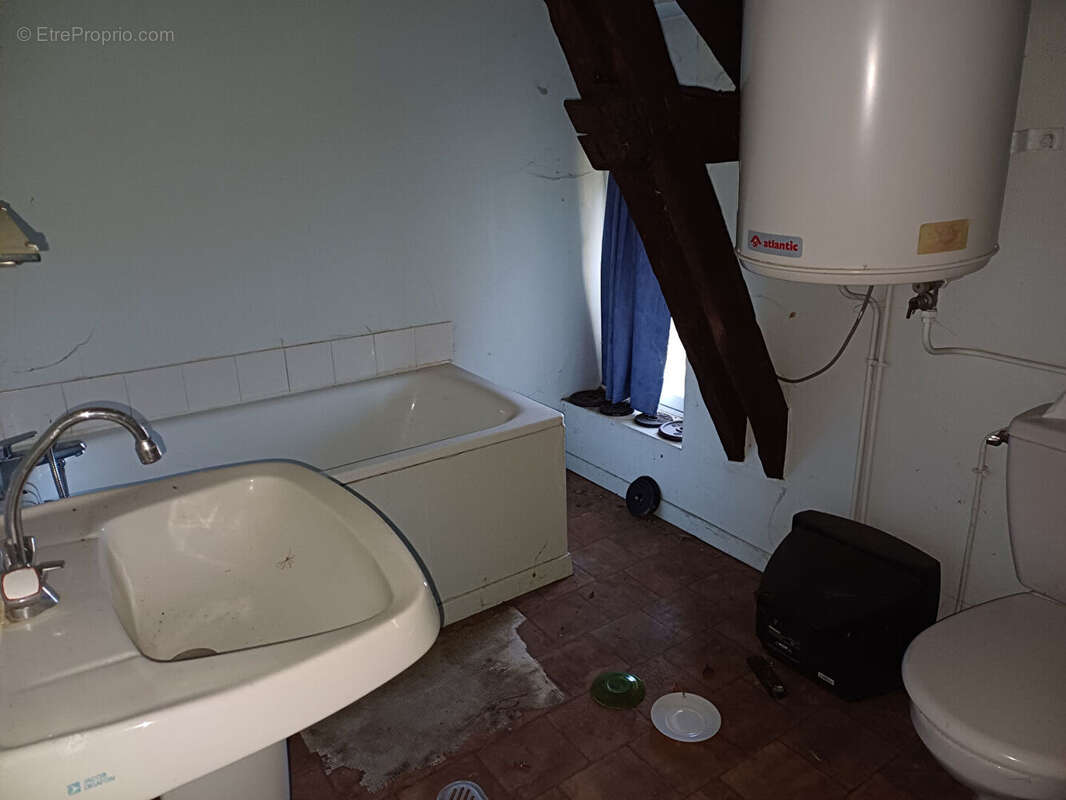 Appartement à BAGNAC-SUR-CELE