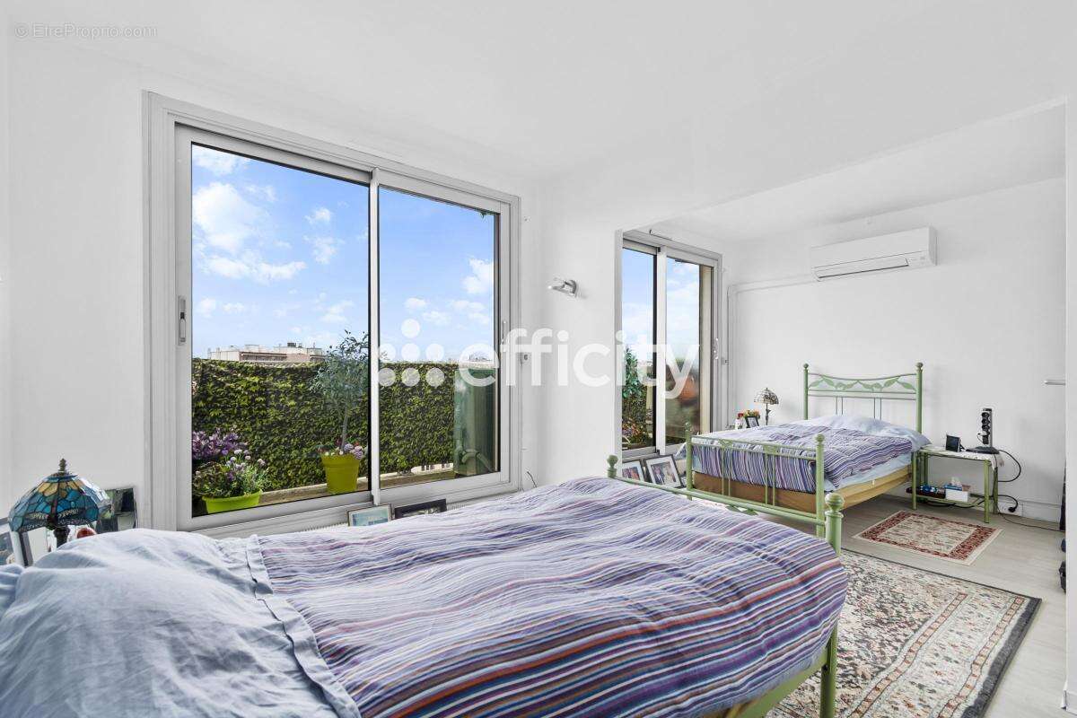 Appartement à PARIS-12E