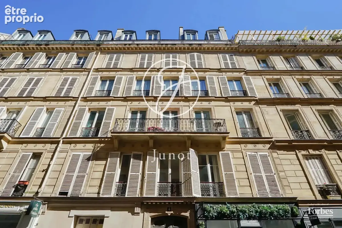Paris 4e -  SAINT PAUL / PLACE DES VOSGES - Appartement - 2 pièces -  41,47m² Carrez  - 1 chambre - photo 14