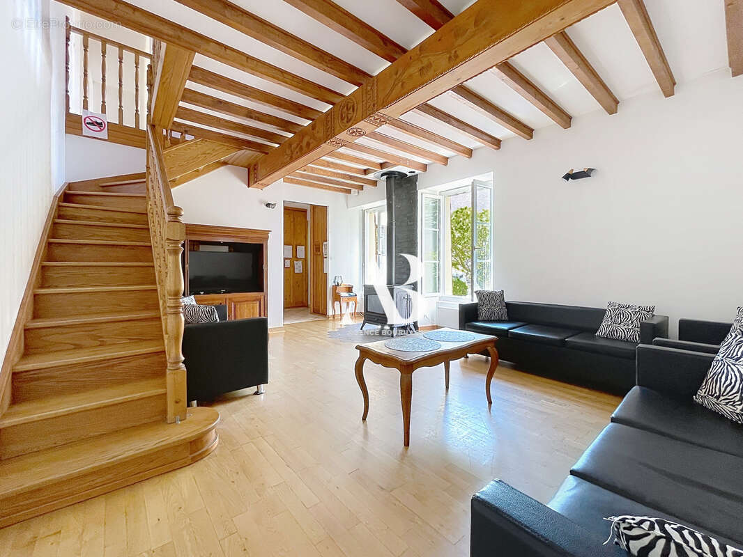 Nangis (77370)   Maison de caractère de 170 m2   5 chambres   Studio indépendant   Jardin sans vis-à-vis - photo 4
