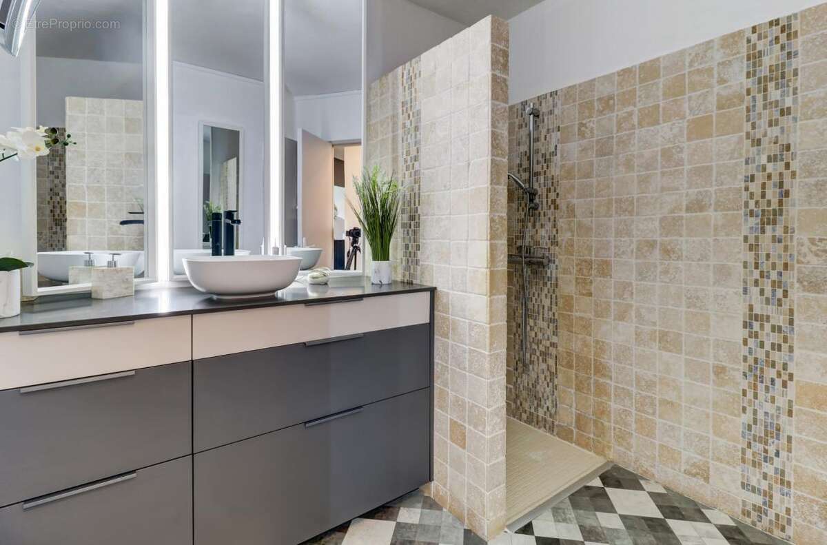 Appartement à CAGNES-SUR-MER