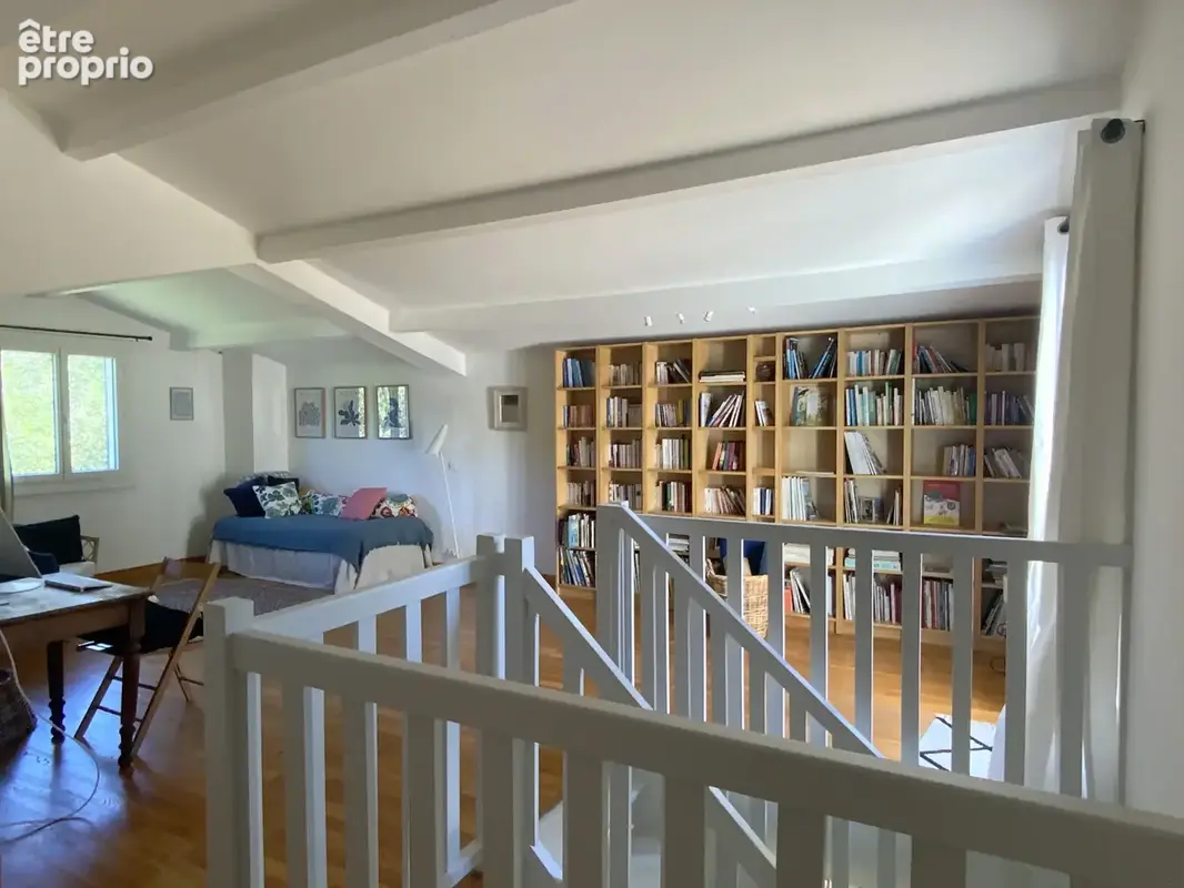 Villa avec piscine dans un cadre verdoyant à 12 minutes d'Uzès. - photo 8