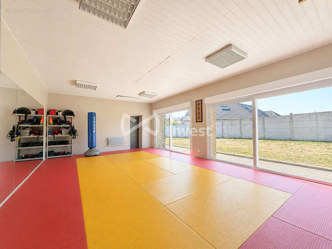 Maison 250 m² à Auchy-Les-Mines  - photo 9