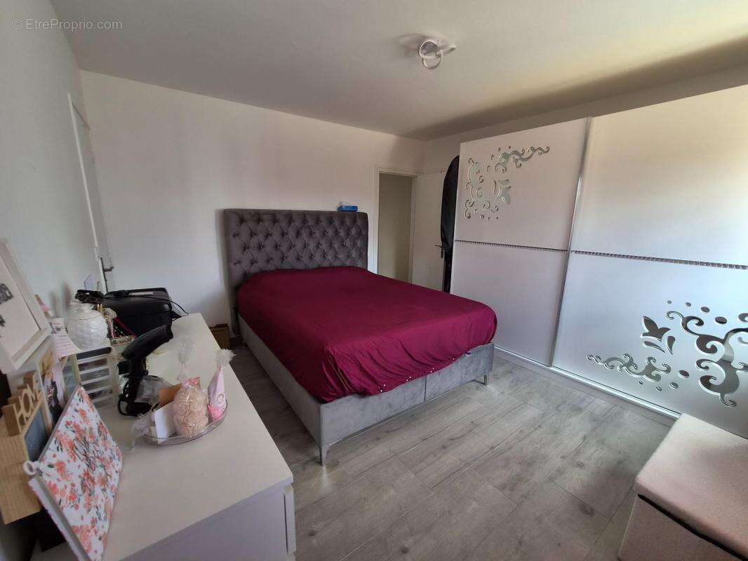 Grand appartement rénové avec balcons et suite parentale - photo 10