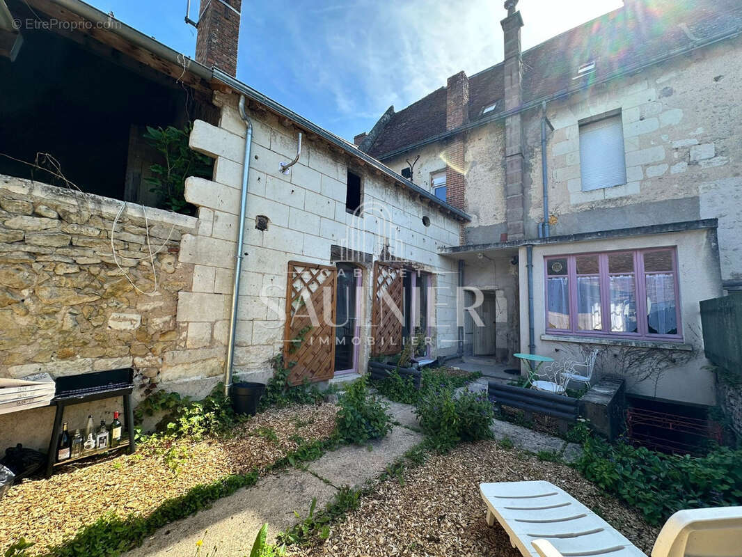 Maison à GENILLE