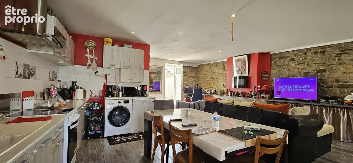 Maison - 3 chambres - Cour, jardin et garage - photo 3