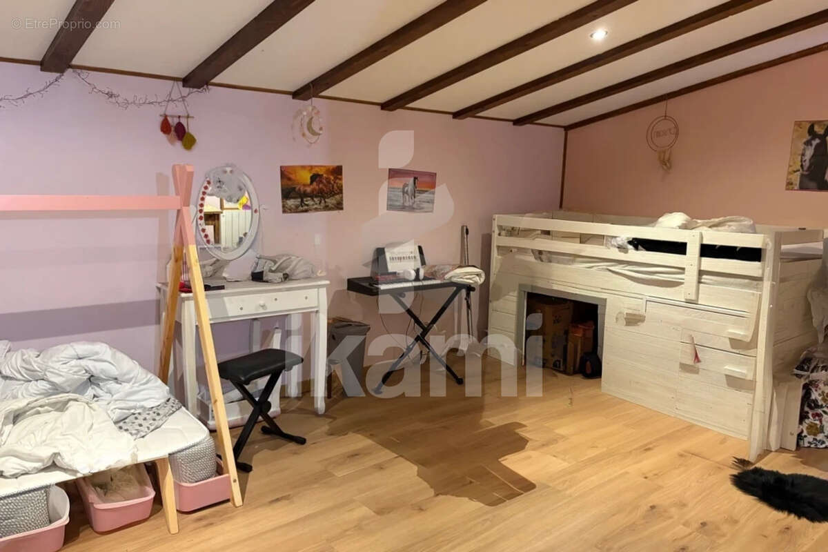 Maison à ROMANS-SUR-ISERE