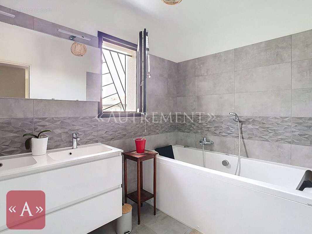 Maison à MONTASTRUC-LA-CONSEILLERE