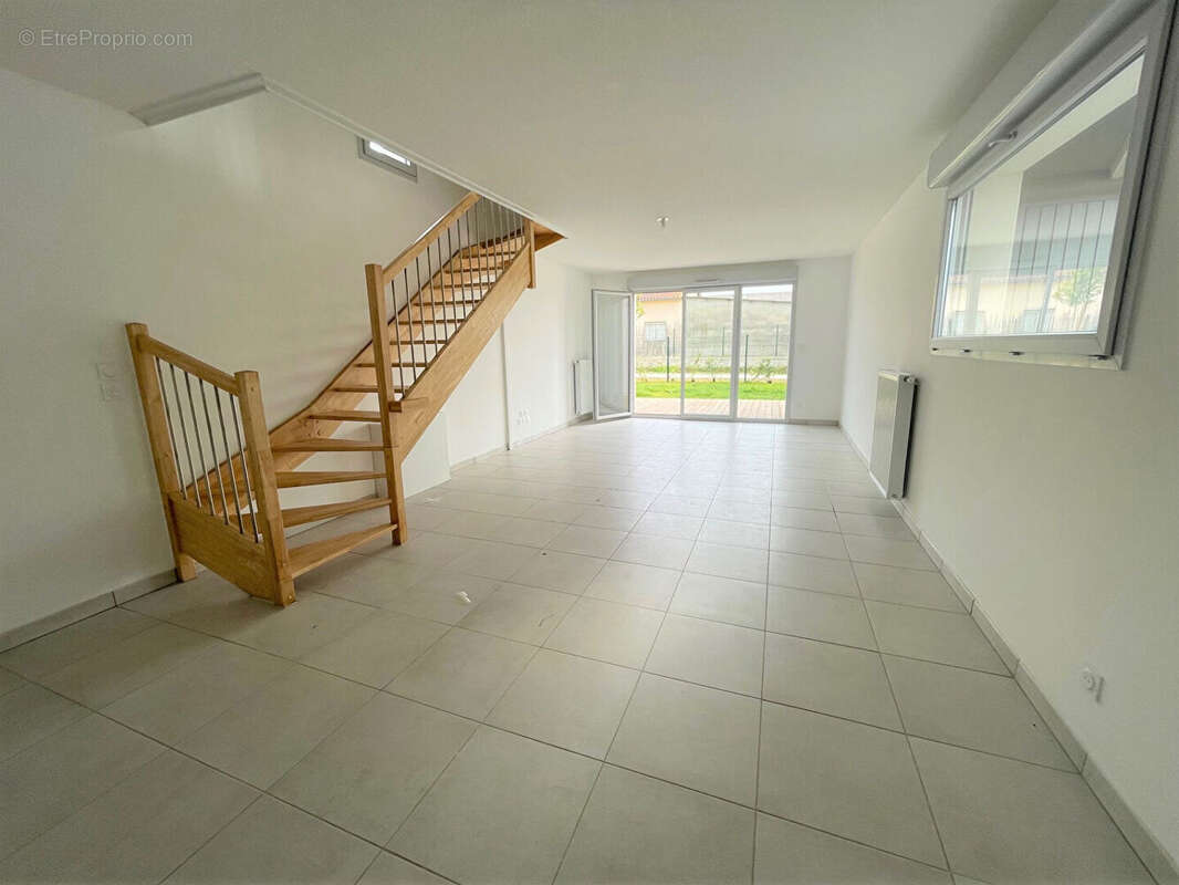 Maison à LESPINASSE