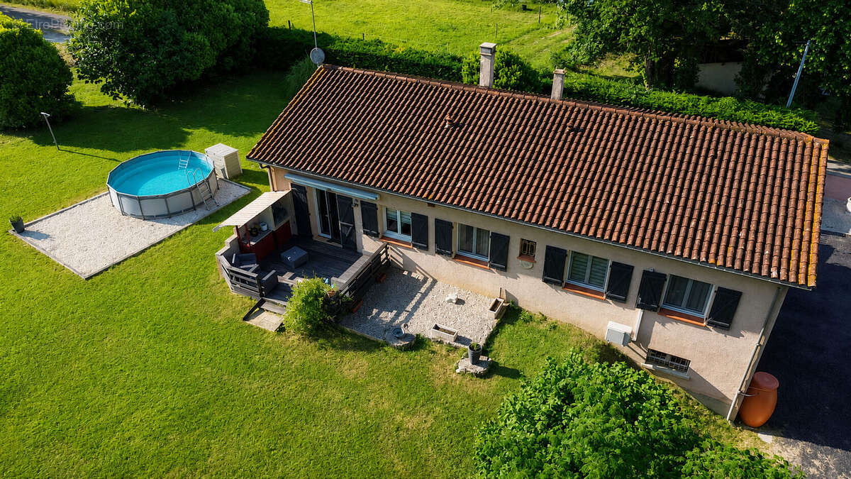 Maison à SAINT-MEDARD