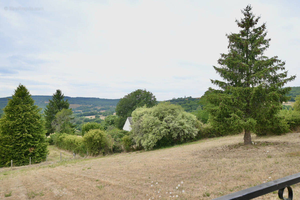 Maison à SAINT-ANDRE-EN-MORVAN