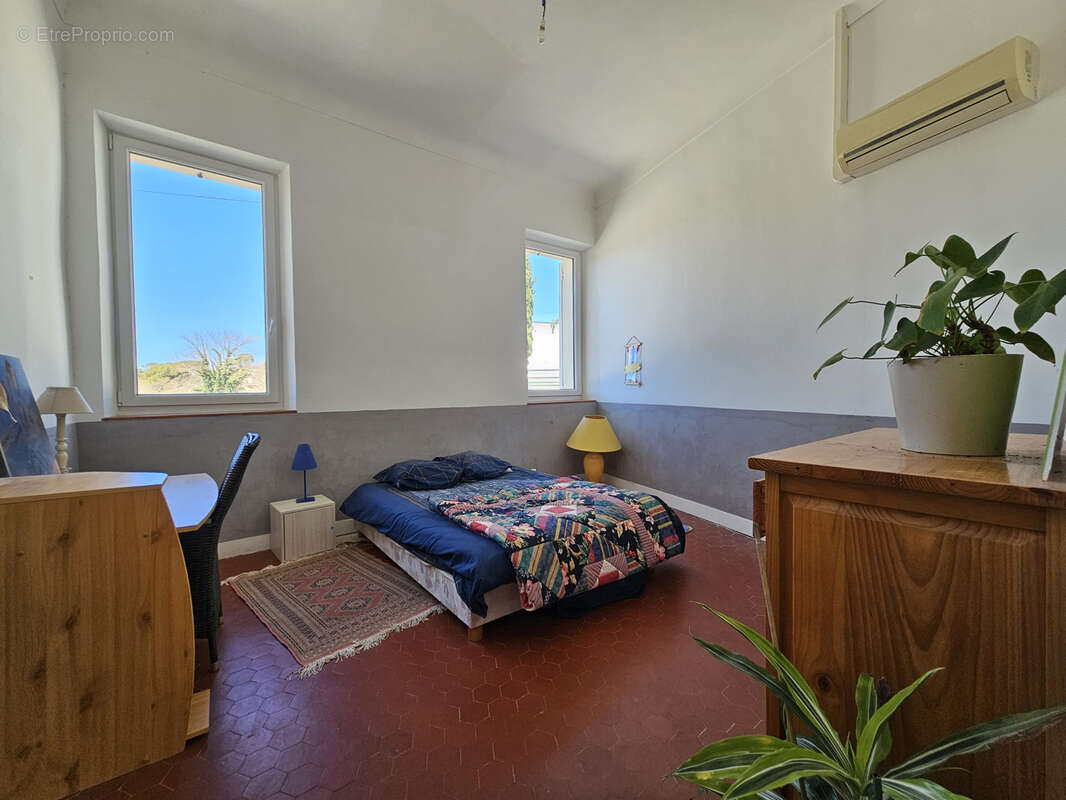 Apt en Luberon, Belle bâtisse de 110m2 avec grande cour privative - photo 7