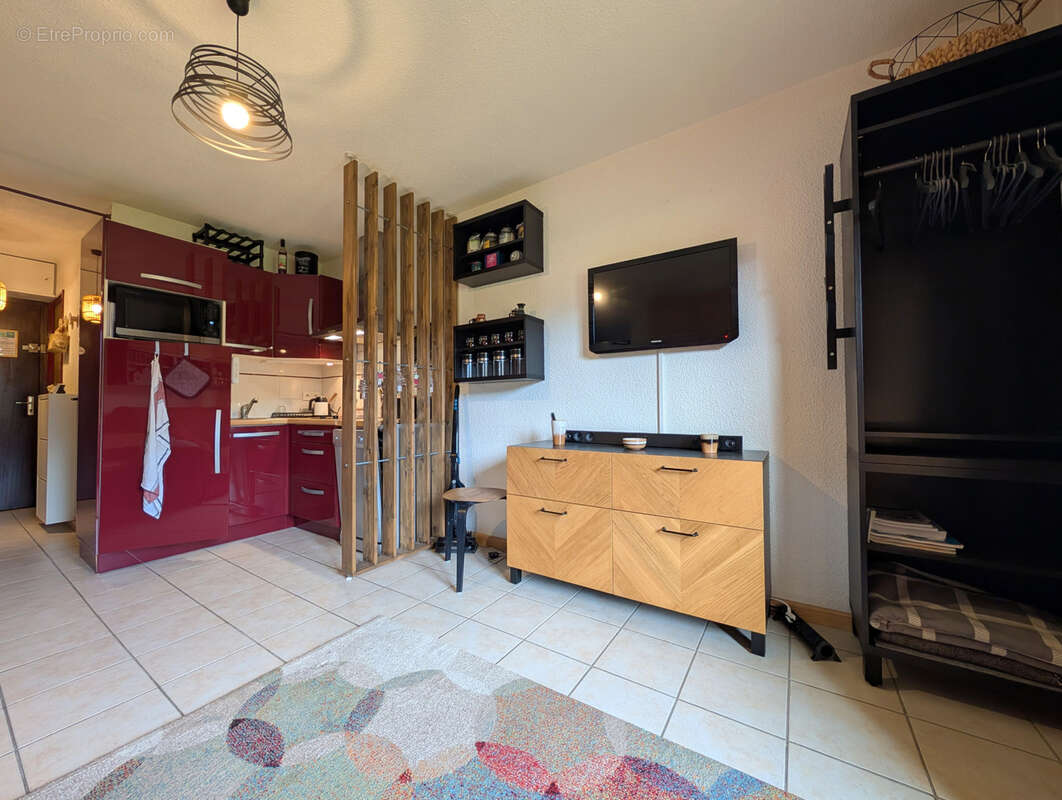 Appartement à MORILLON