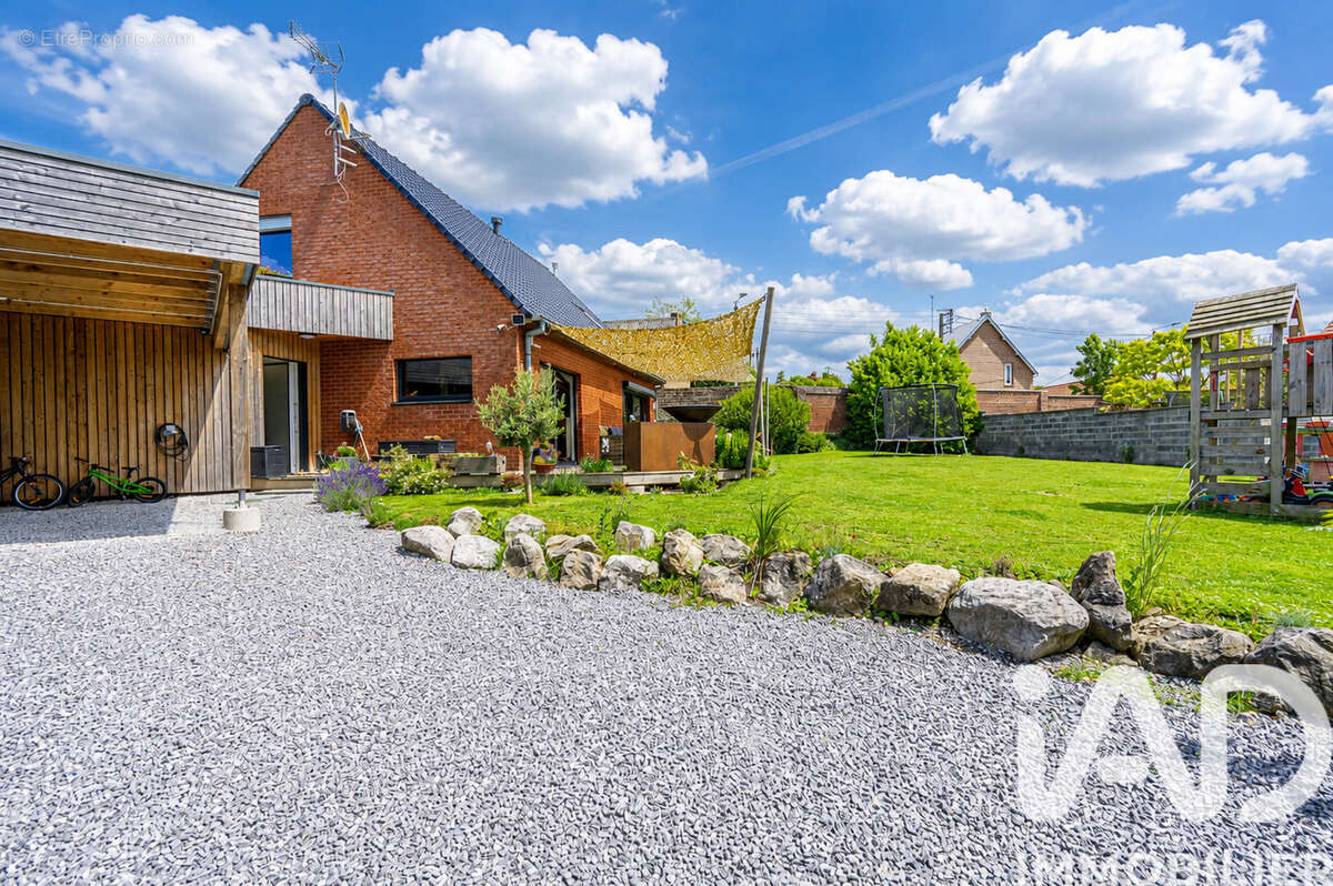 Photo 2 - Maison à VENDEGIES-SUR-ECAILLON