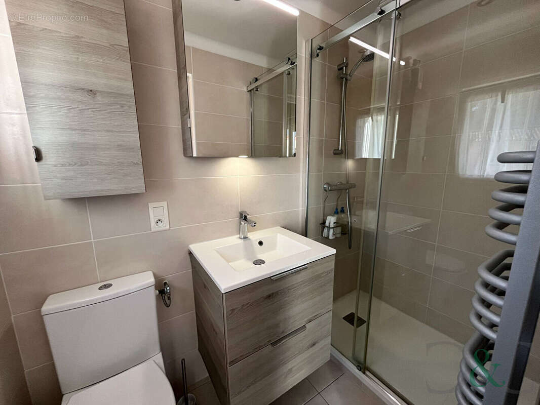 Maison à BORMES-LES-MIMOSAS