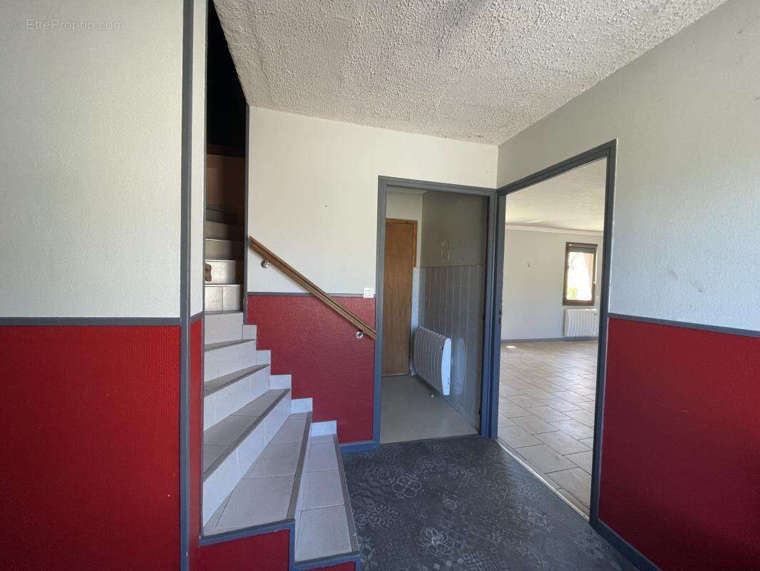 Ensemble immobilier complet - Un lieu unique pour réaliser v - photo 5
