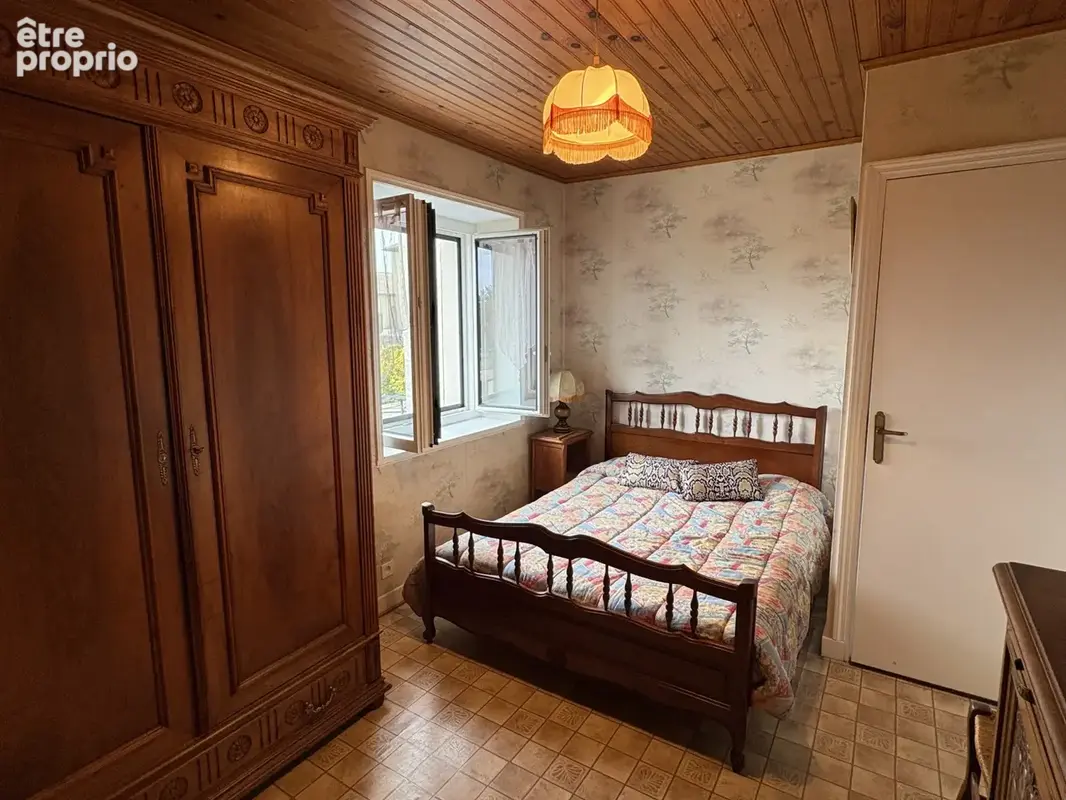 Pleine campagne - Maison avec dépendances sur 2947m2 de terrain plat - photo 9