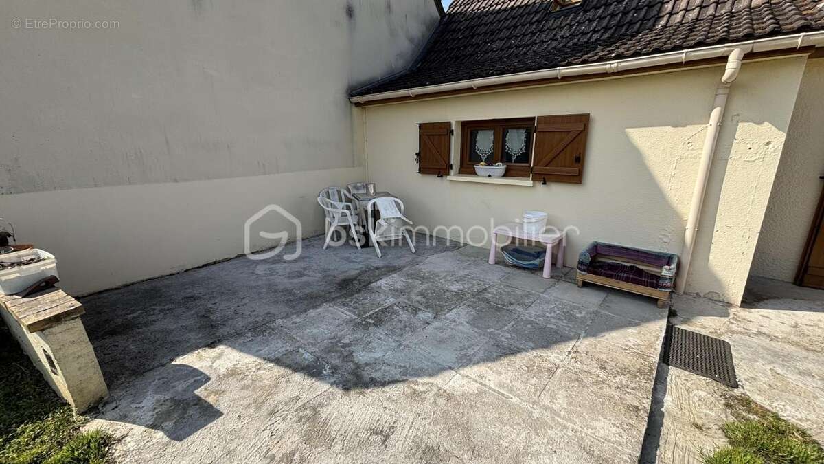 Maison à THEIL-SUR-VANNE