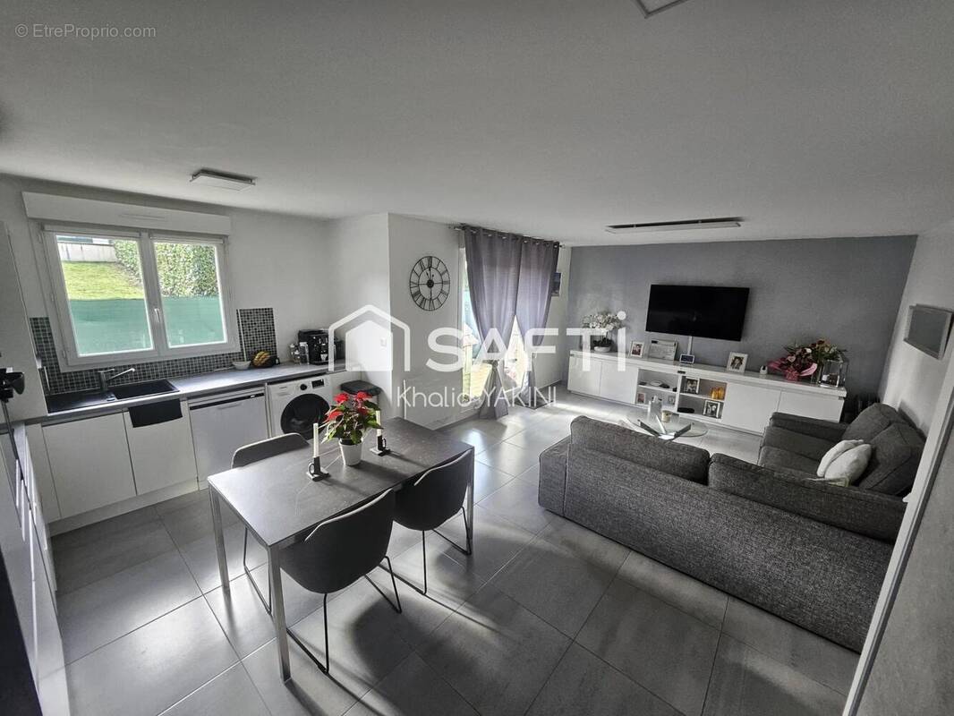 Photo 1 - Appartement à BONNIERES-SUR-SEINE