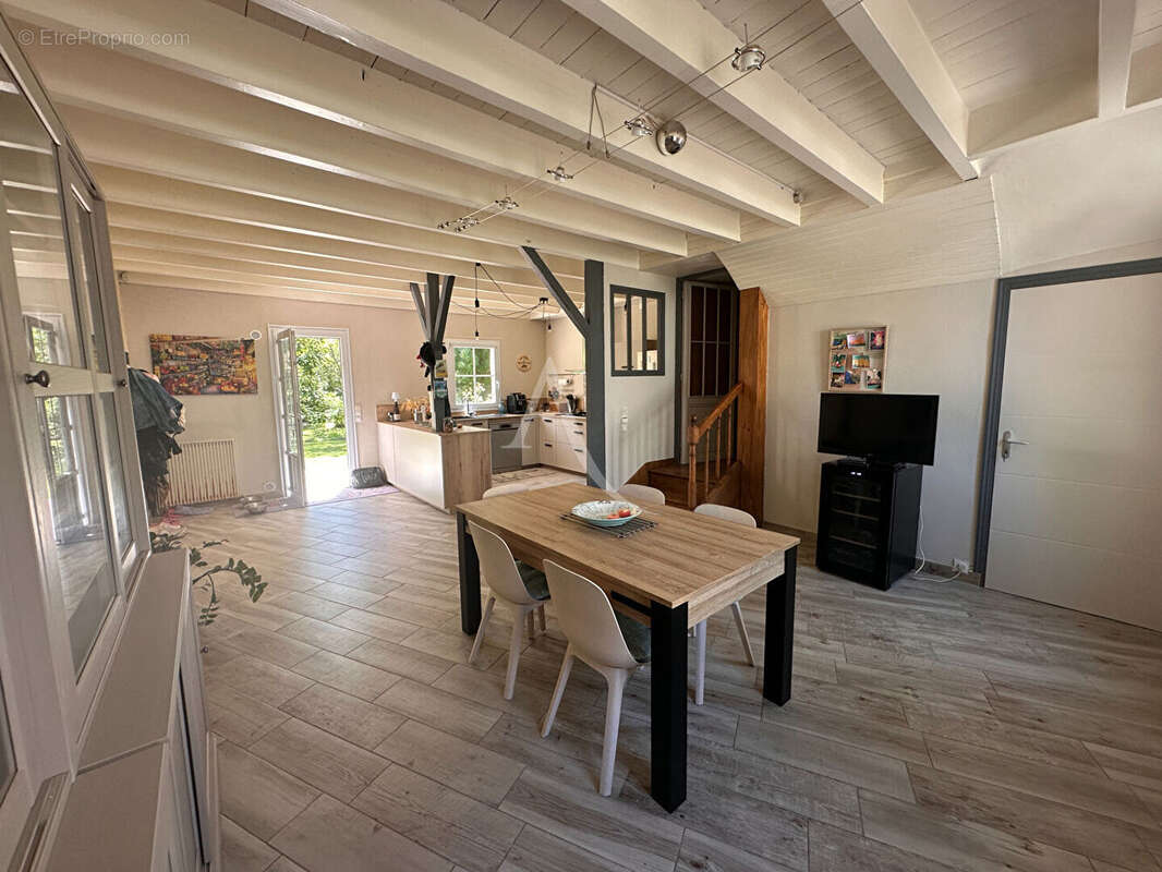 Maison Saintes 8 pièces - Rive Gauche - photo 7