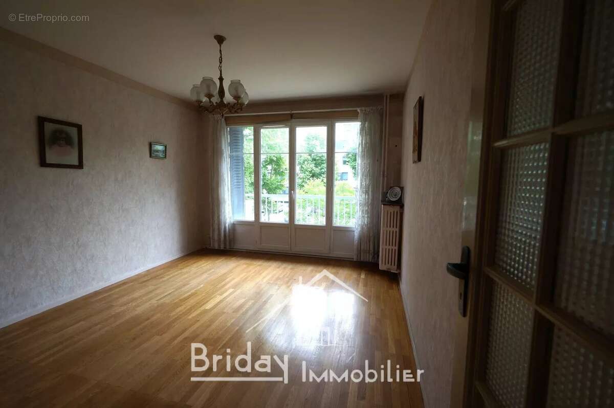 Appartement à LYON-9E