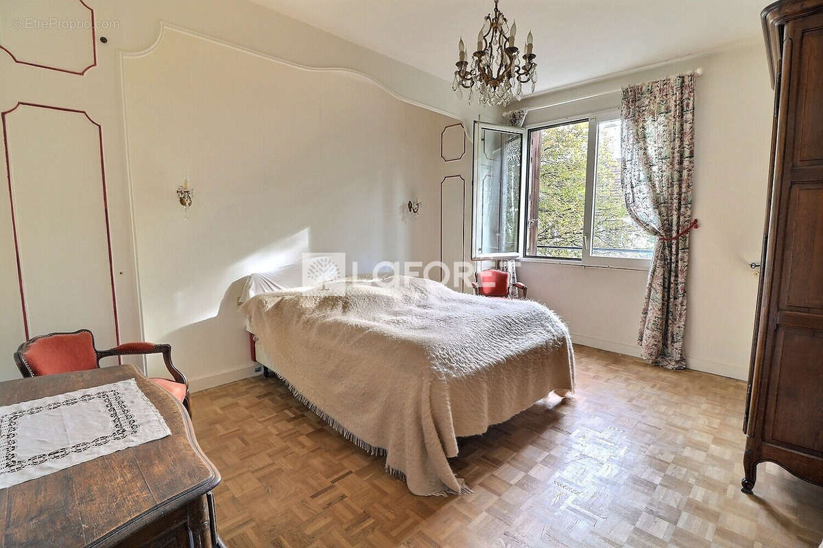 Appartement à RUEIL-MALMAISON