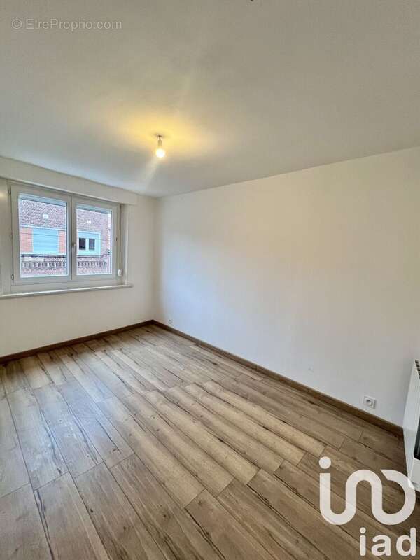 Photo 9 - Maison à MONCHECOURT