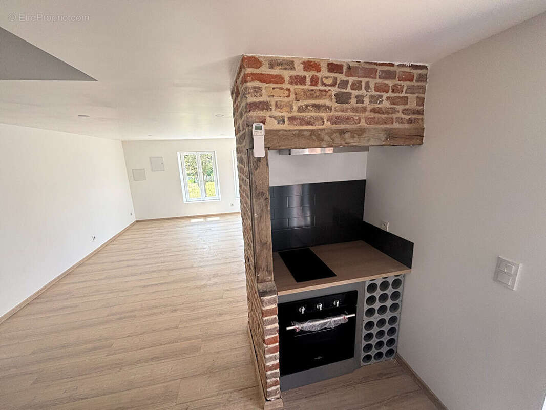 Maison à BOSMONT-SUR-SERRE