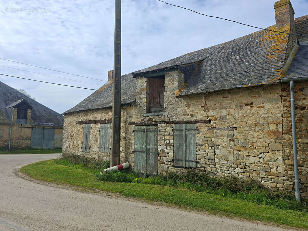 Maison à ERCE-EN-LAMEE