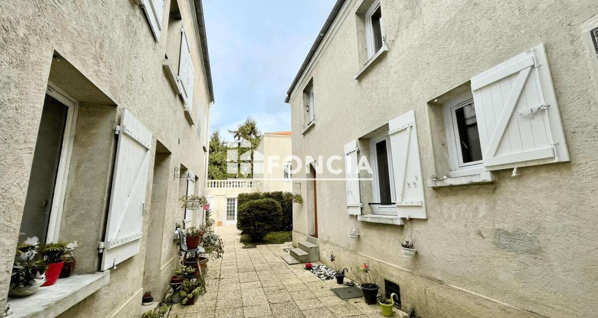 Appartement à FONTENAY-AUX-ROSES