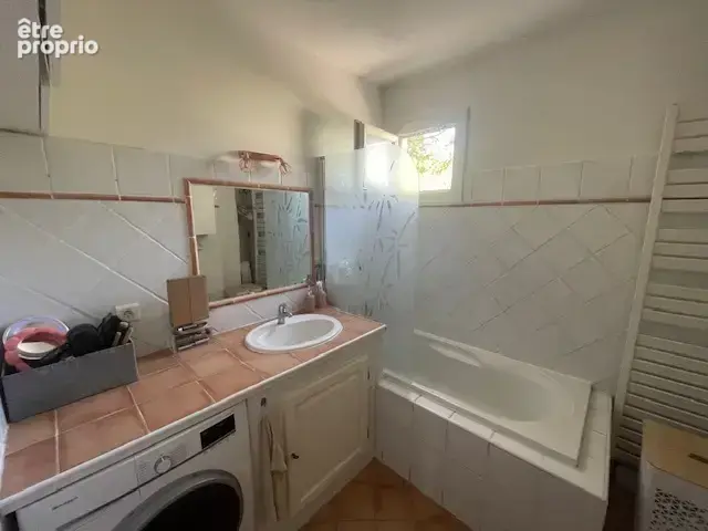 Appartement t4 avec terrasse et parking privatif a vendre sur aix - les milles - photo 8
