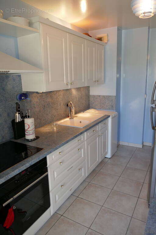  Vente en Nue-Propriété – Usufruit Viager Réservé sur F80ans - Appartement F2/3 de standing à Sanary-sur-Mer (83110) - photo 4