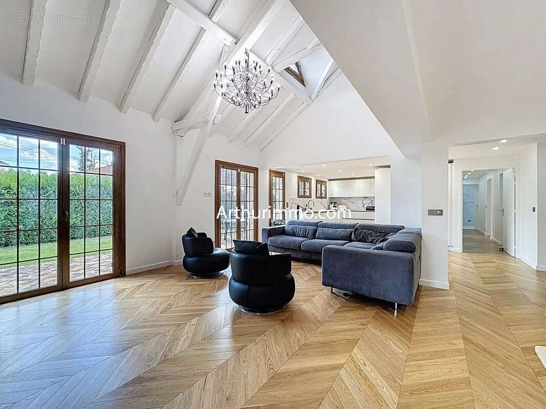 Maison à SUCY-EN-BRIE