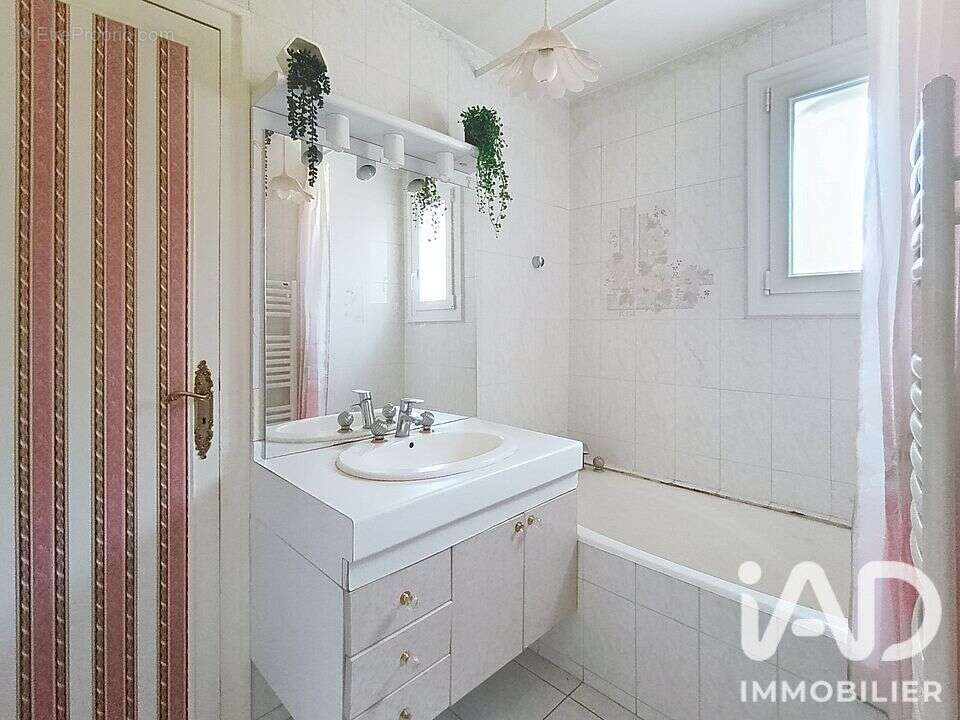 Maison 83 m² à Lahourcade  - photo 9