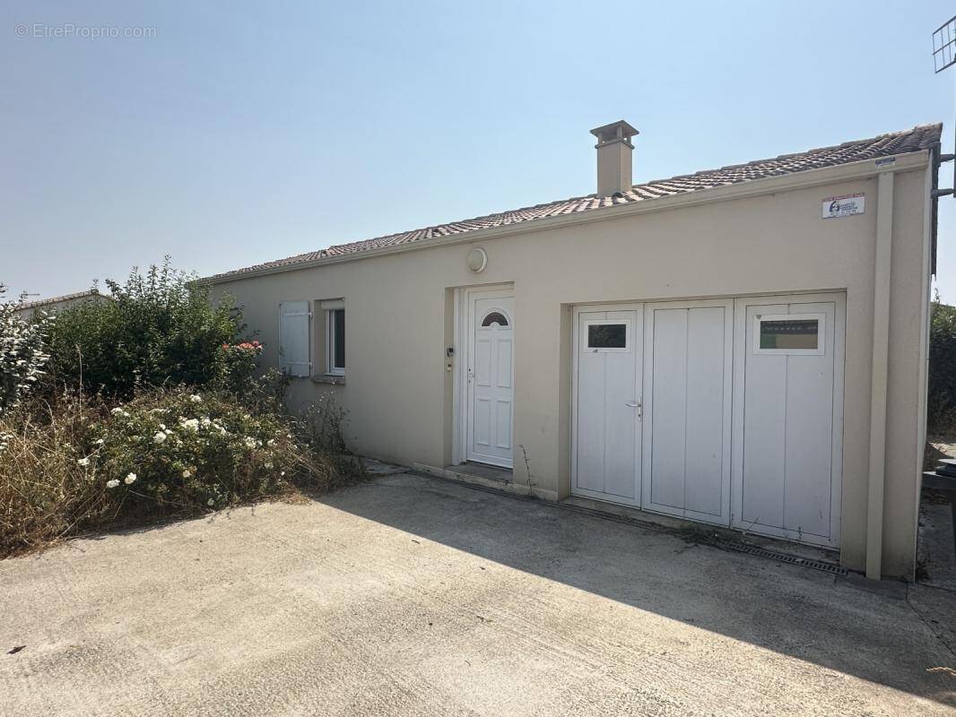 Maison à ANGLES