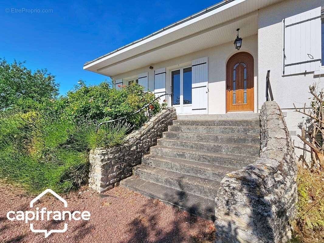 Maison sur sous-sol 121 m² – 5 chambres – terrain clos 1 305 m² – Saint-Jacques-de-Thouars, proximité immédiate de Thouars - photo 17
