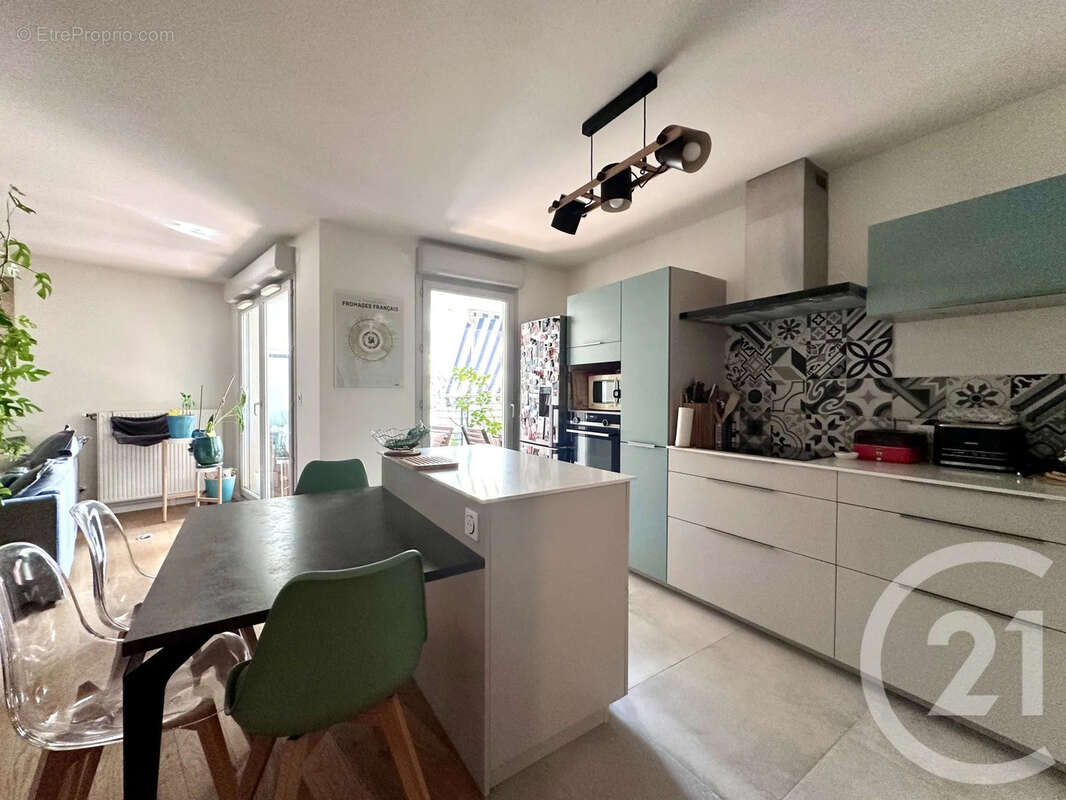 Appartement 73 m² à Villeurbanne  - photo 8