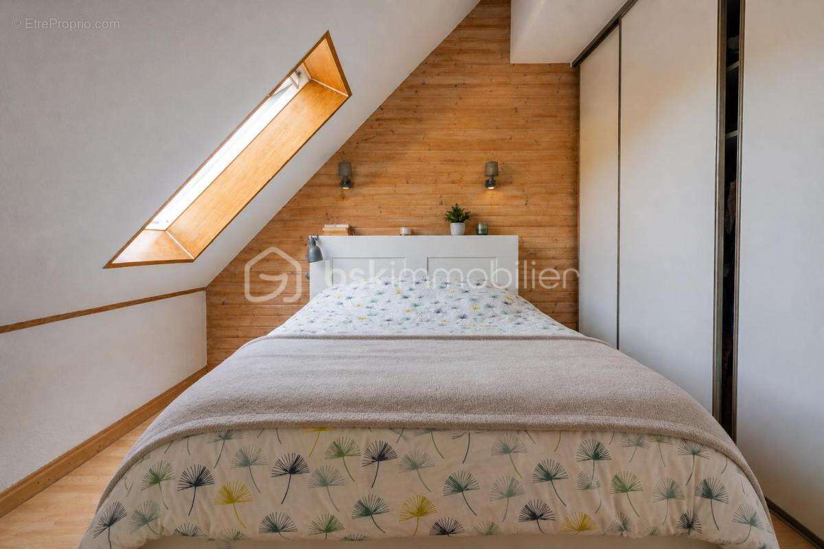 Appartement à POISY