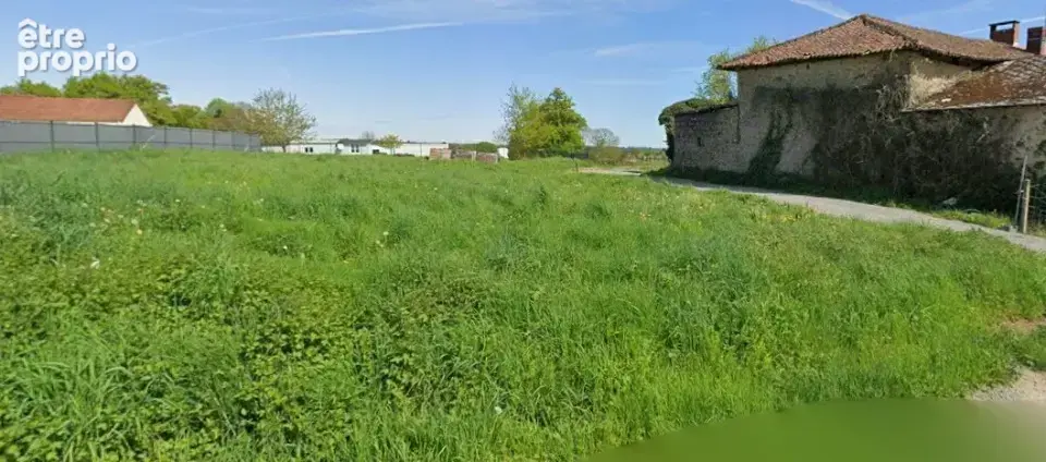 Terrain à SEREILHAC