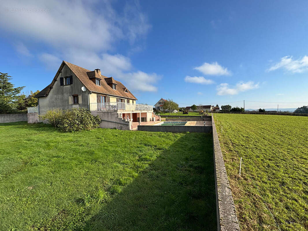 Maison à SAINT-PIERRE-DE-VARENNES