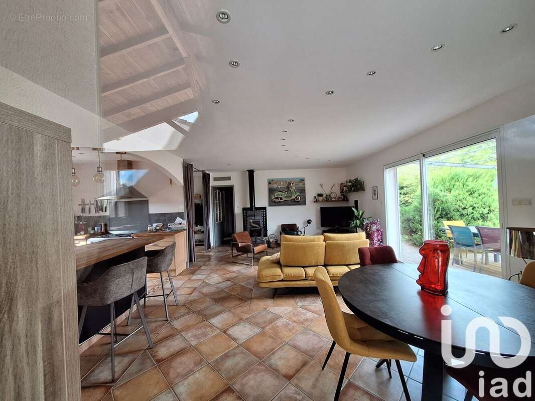 Photo 3 - Maison à AOUSTE-SUR-SYE