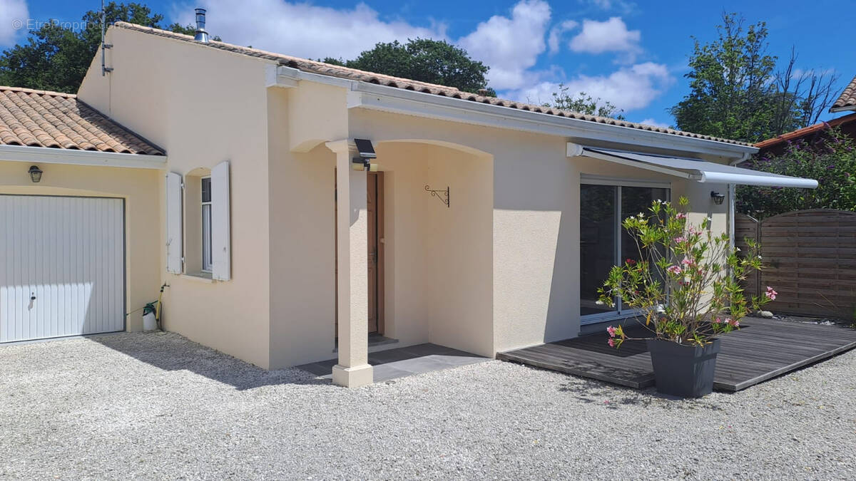 Maison à SAINT-SULPICE-DE-ROYAN