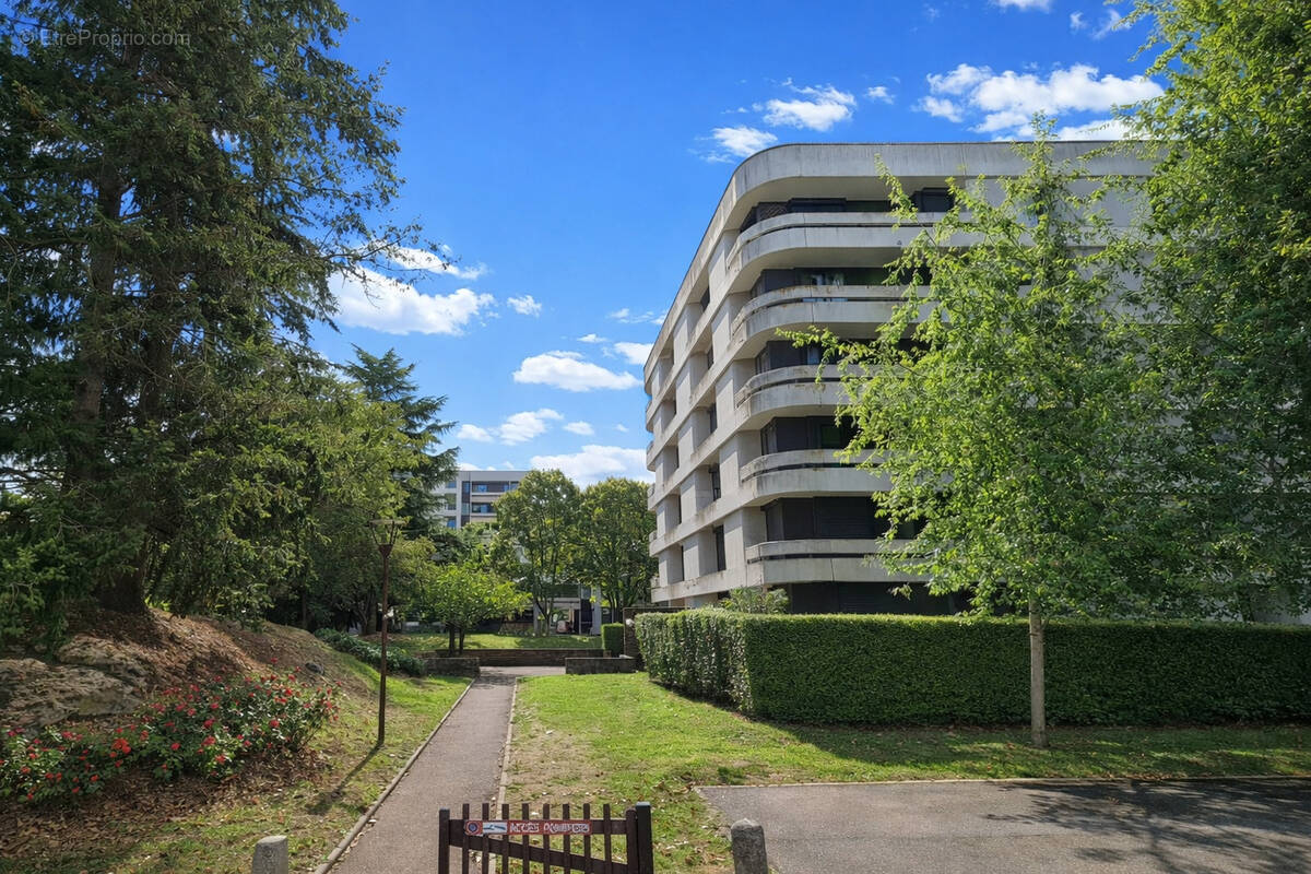 Appartement à ELANCOURT