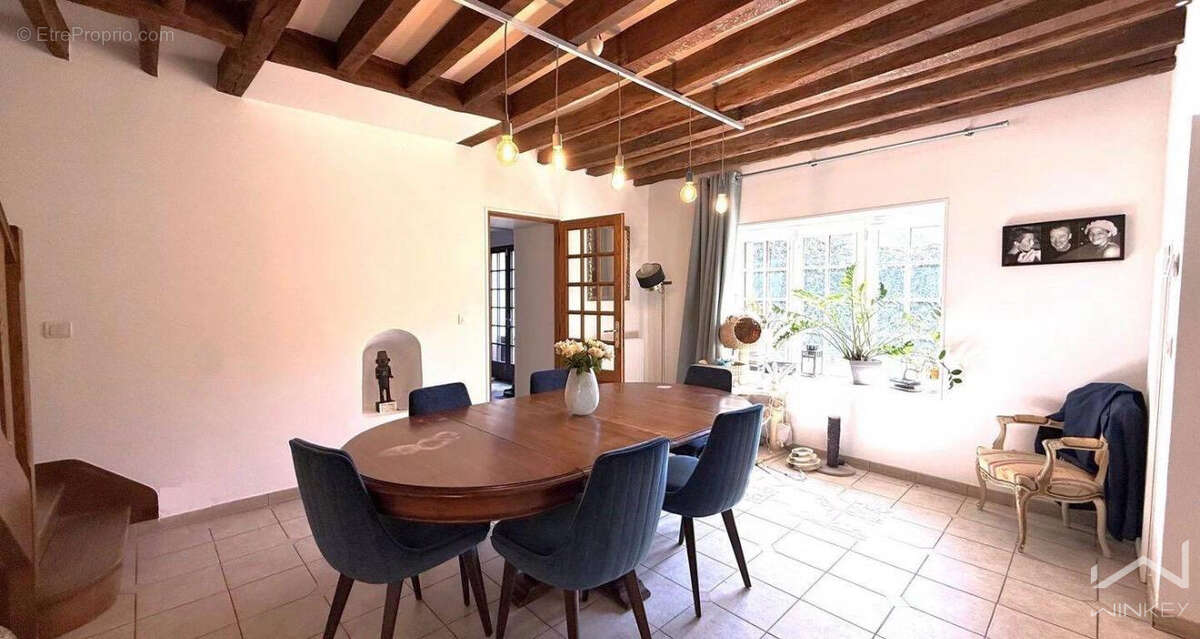 Maison à PLAISIR