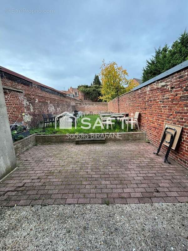 Photo 7 - Commerce à LENS