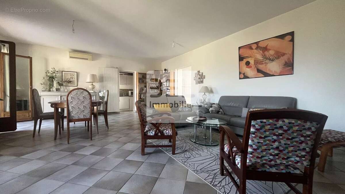 Maison à PONT-SAINT-ESPRIT