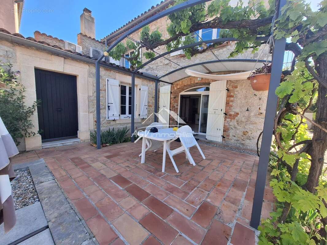 Maison à SAINT-JEAN-DE-SERRES
