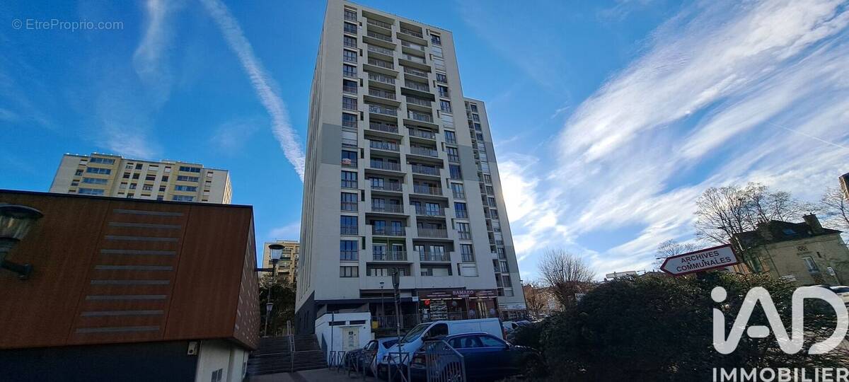 Photo 1 - Appartement à SAINT-OUEN-L'AUMONE