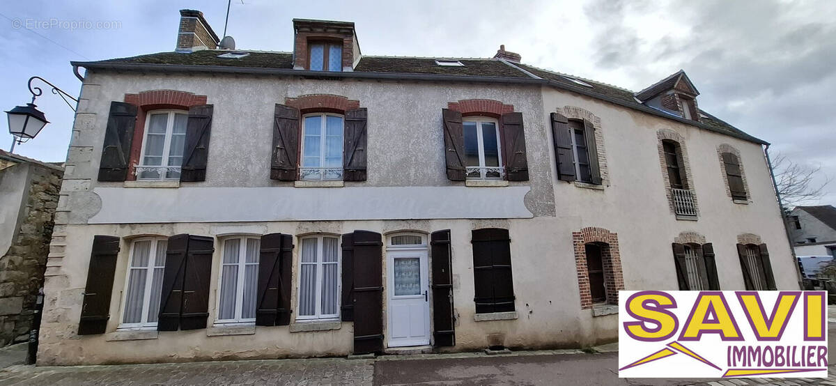 Maison 233 m² à Ferrieres-En-Gatinais  - photo 2