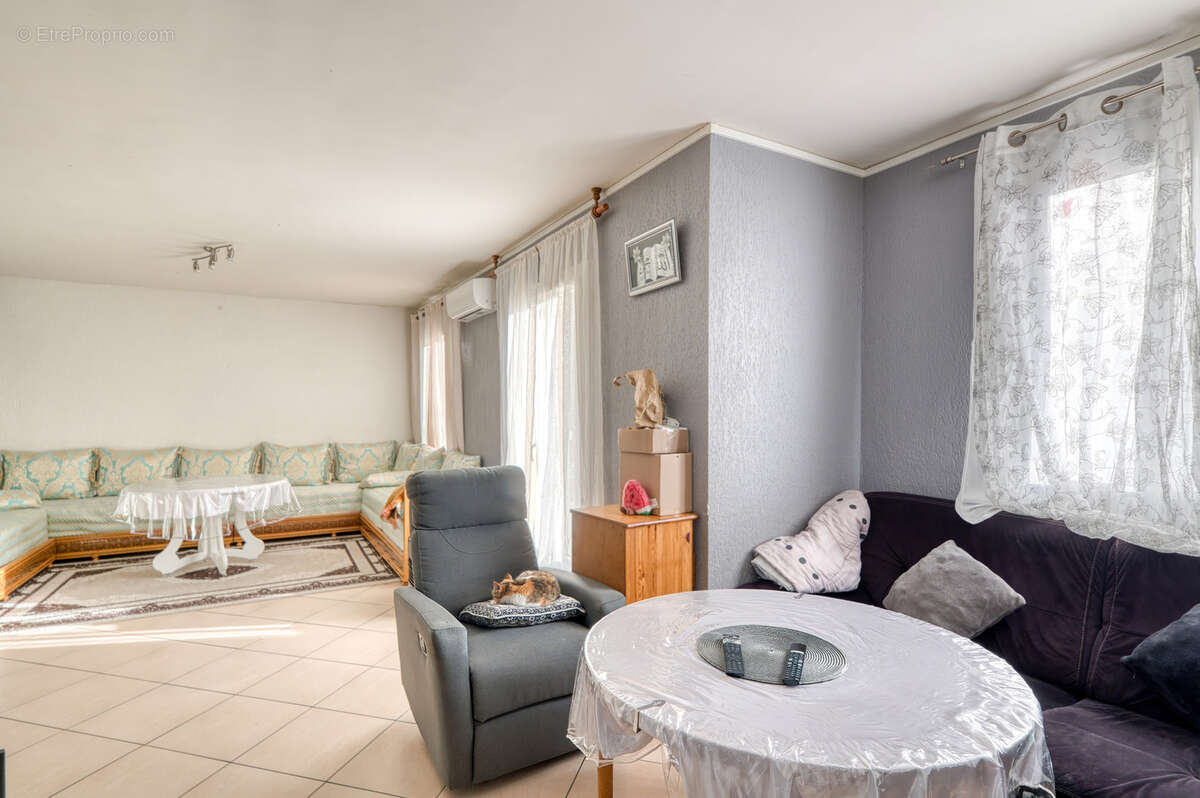 Maison à CHARVIEU-CHAVAGNEUX